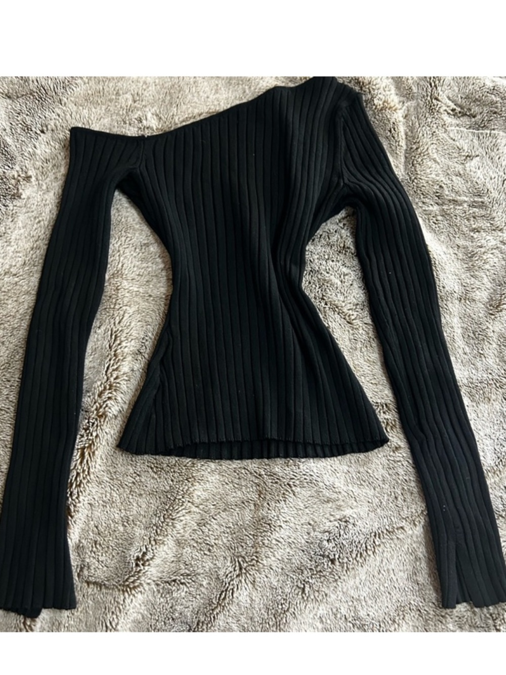 H&M Ribbed Asymmetrical Knit Top
